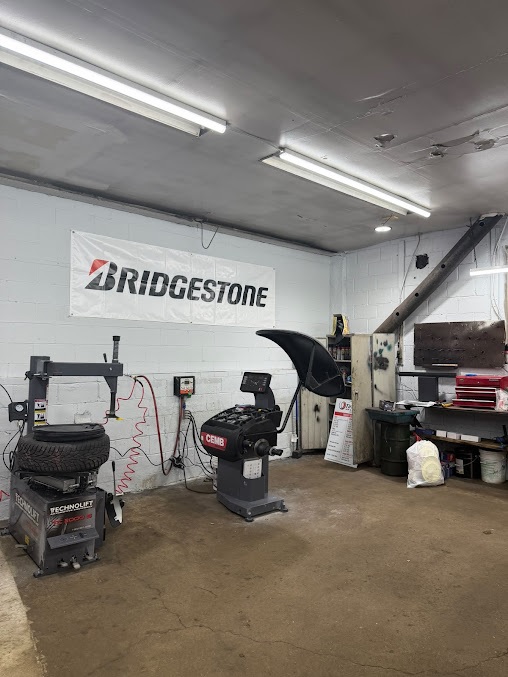 Tirehut Toronto - Business Photo